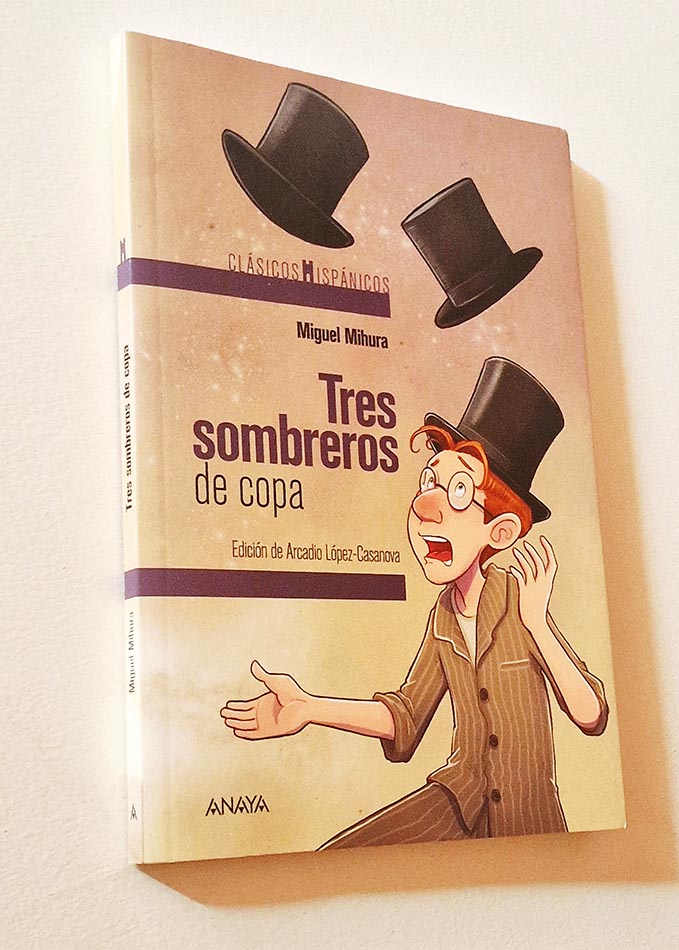 TRES SOMBREROS DE COPA