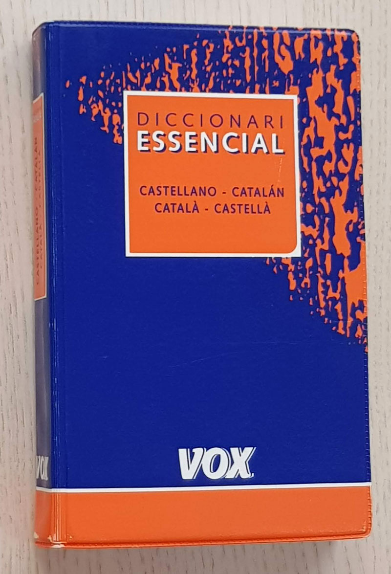 DICCIONARIO ESSENCIAL. CASTELLANO - CATALÁN.  CATALÀ - CASTELLÀ.  (Vox)