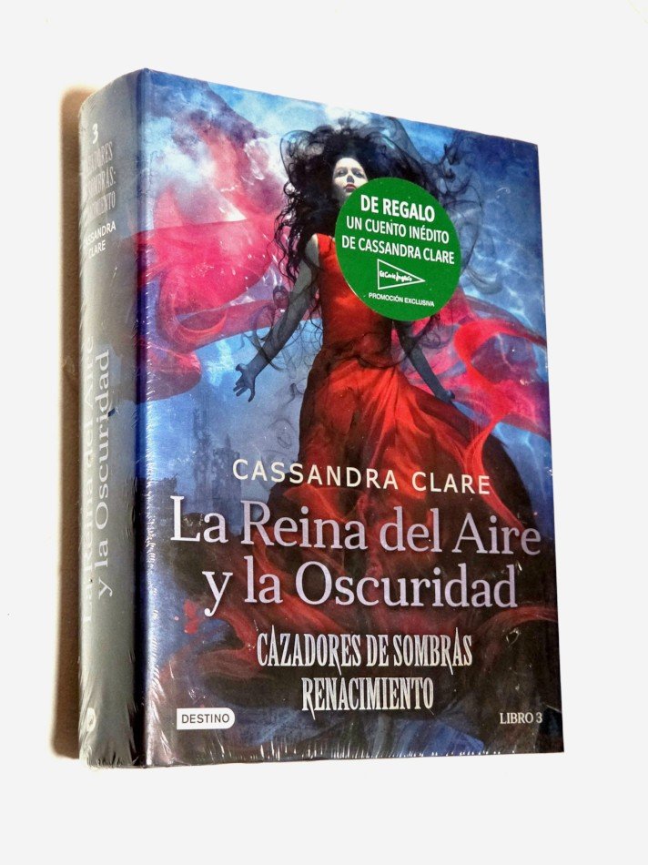 LA REINA DEL AIRE Y LA OSCURIDAD. CAZADORES DE SOMBRAS RENACIMIENTO. Libro 3. ( Regalo cuento inédito de la autora )